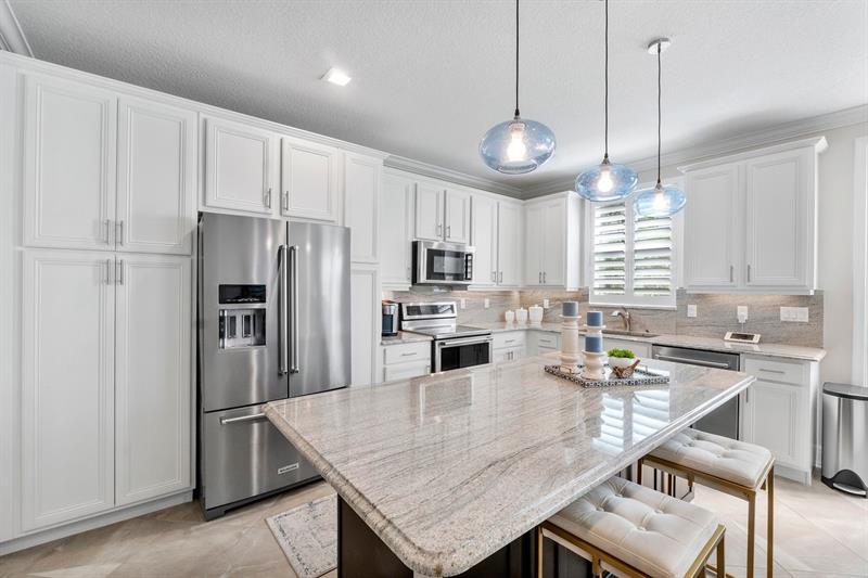 Image 13 of 37 For 3119 Waterside Cir  3119