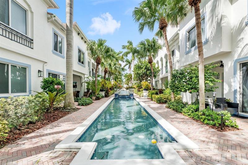 Image 36 of 37 For 3119 Waterside Cir  3119