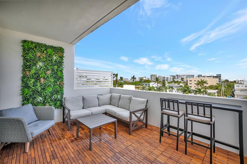 Details for 401 Birch Rd  413, Fort Lauderdale, FL 33304