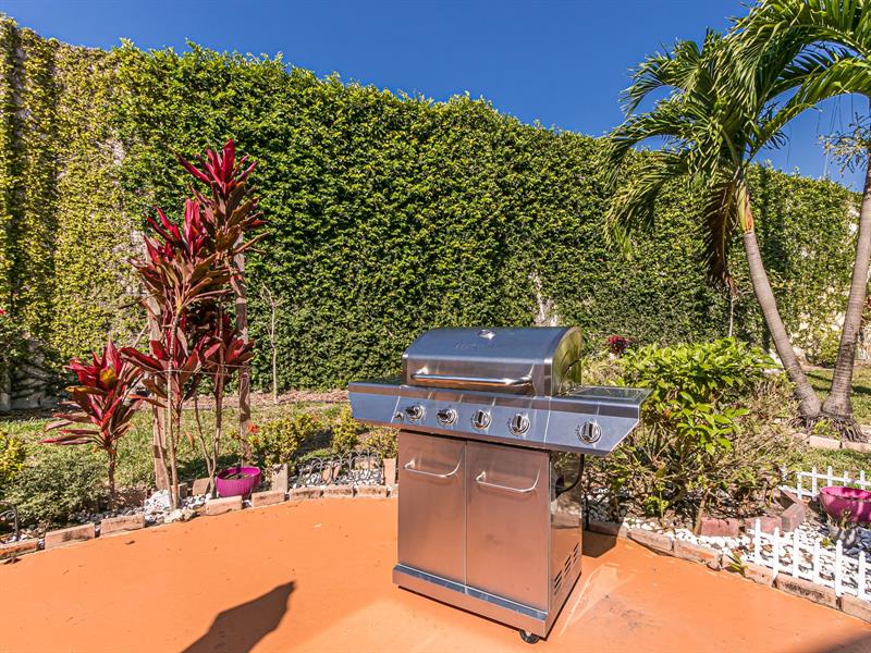 Image 26 of 45 For 1000 11th Ave  #2e