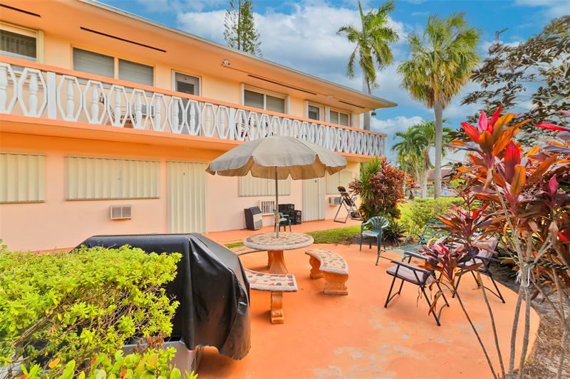 Image 28 of 45 For 1000 11th Ave  #2e