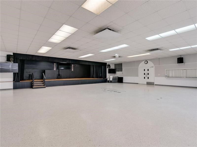 Image 37 of 45 For 1000 11th Ave  #2e