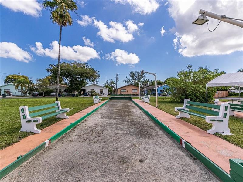 Image 43 of 45 For 1000 11th Ave  #2e