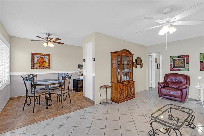 Image 7 of 45 For 1000 11th Ave  #2e