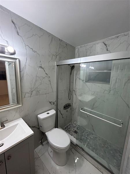 Image 6 of 8 For 212 22nd St  4