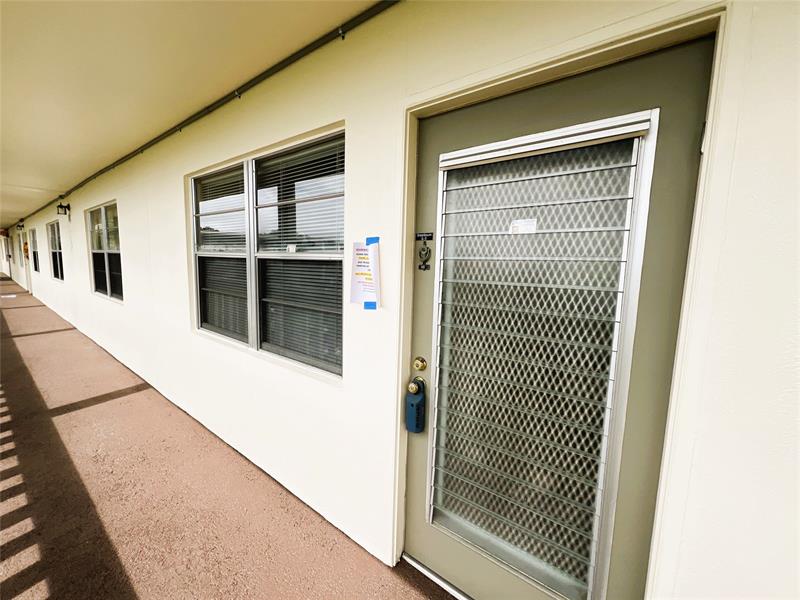 Image 27 of 38 For 2902 Victoria Circle  E-3