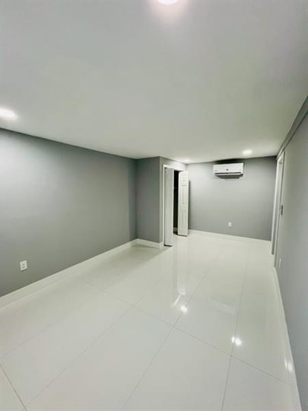 Image 4 of 10 For 3231 72nd Way