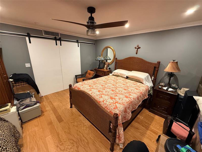 Image 10 of 18 For 3212 12th St  303