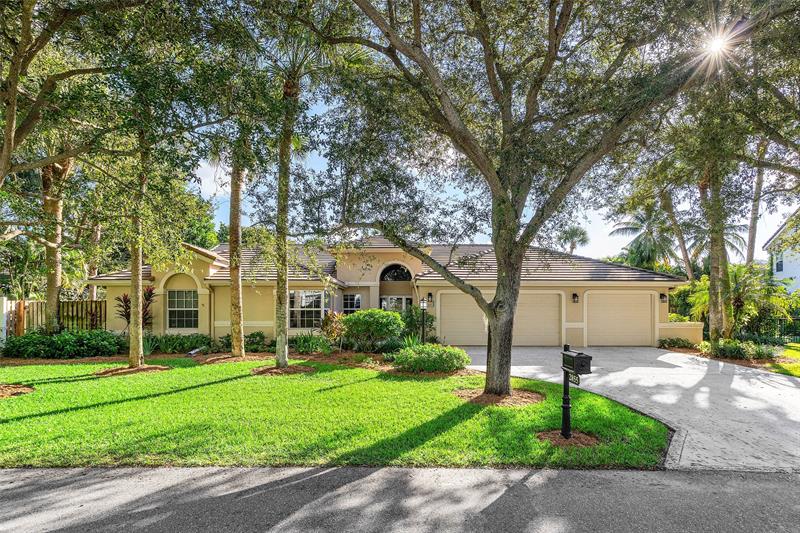 Details for 2855 Hampton Circle E, Delray Beach, FL 33445