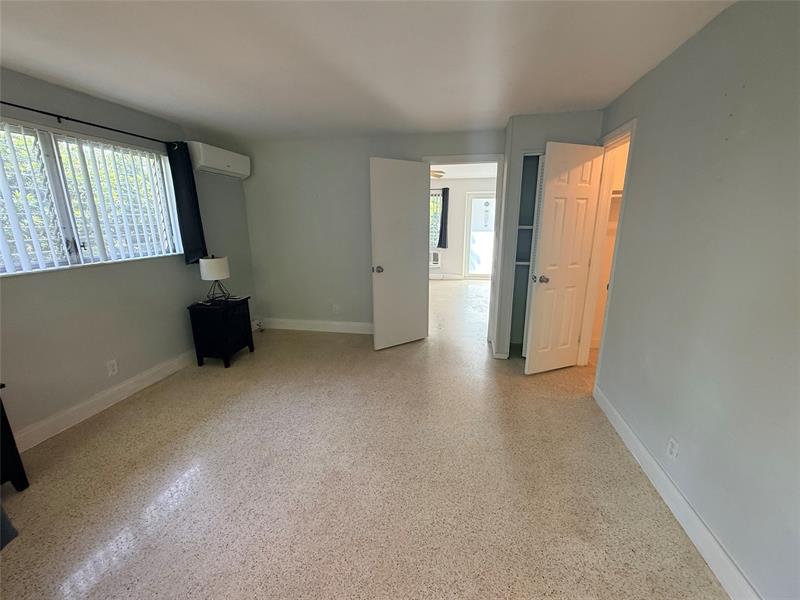 Image 6 of 8 For 2431 18th St  2