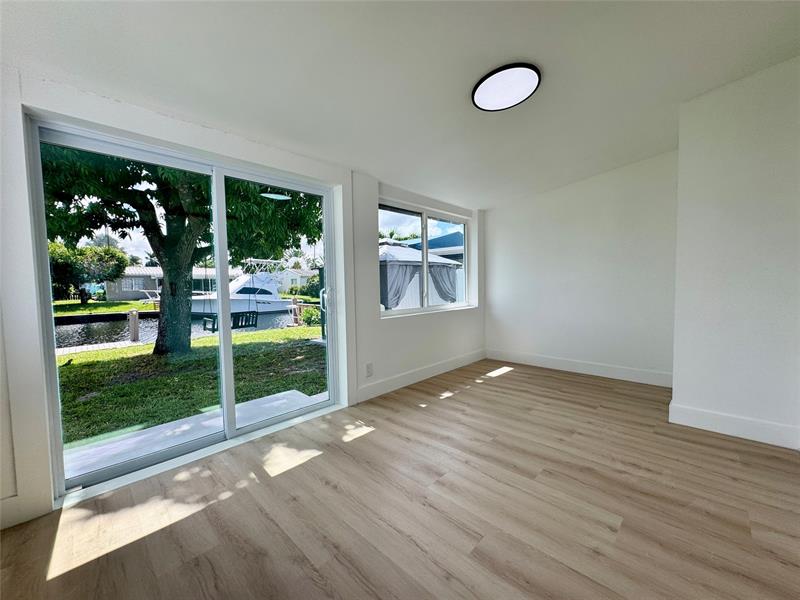 Image 10 of 30 For 1008 Mango Isle