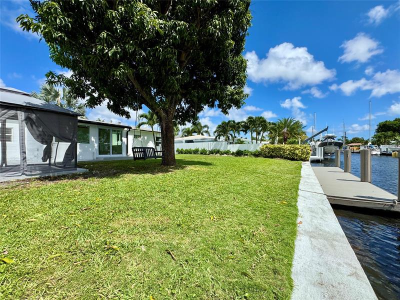 Image 28 of 30 For 1008 Mango Isle