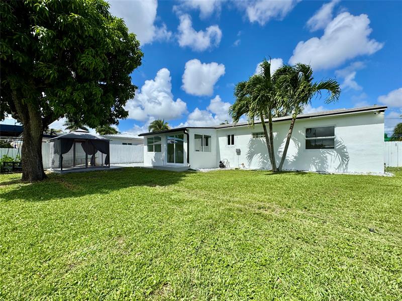 Image 29 of 30 For 1008 Mango Isle