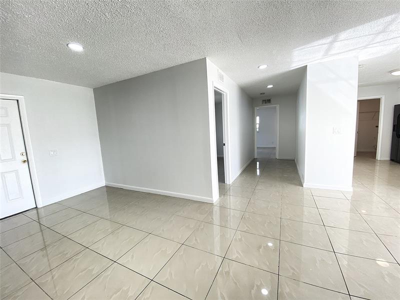 Image 16 of 38 For 225 Wrena Drive