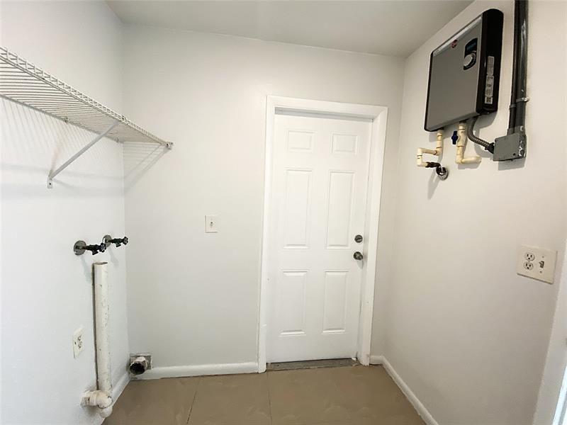 Image 17 of 38 For 225 Wrena Drive