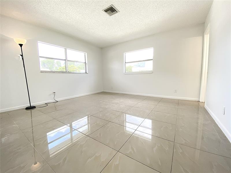 Image 20 of 38 For 225 Wrena Drive