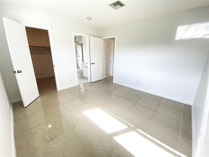 Image 30 of 38 For 225 Wrena Drive