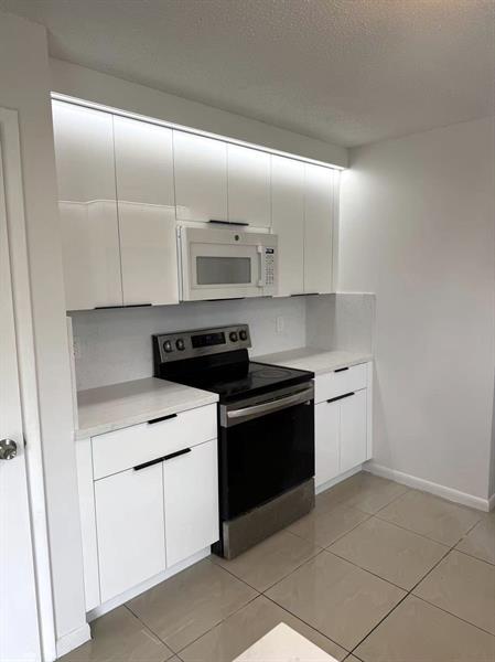 Image 6 of 38 For 225 Wrena Drive