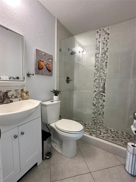 Image 10 of 19 For 9208 80th St
