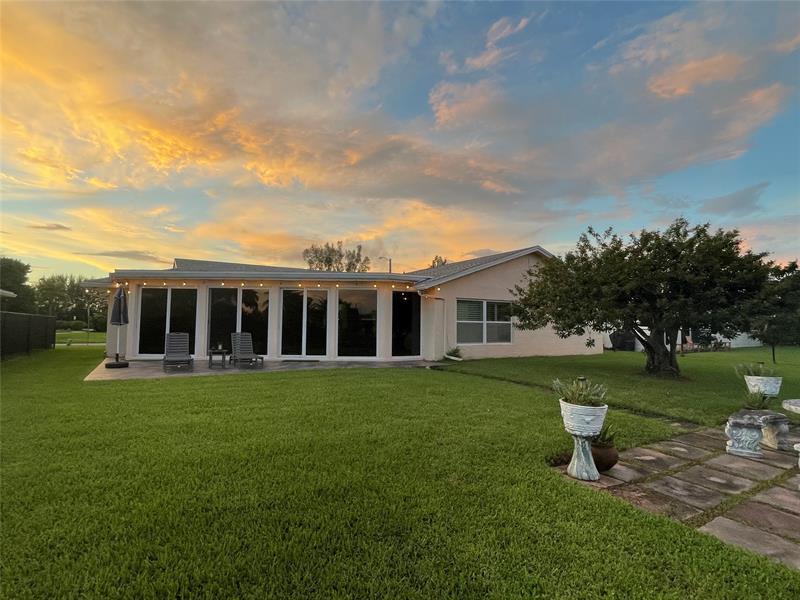 Image 4 of 19 For 9208 80th St