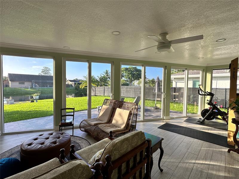 Image 7 of 19 For 9208 80th St