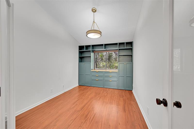 Image 15 of 25 For 1002 105th Way