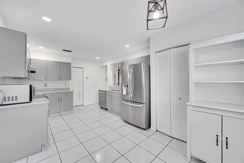 Image 9 of 25 For 1002 105th Way