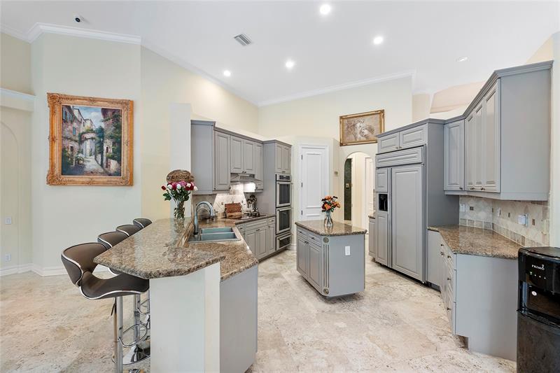 Image 11 of 49 For 10253 66th Dr