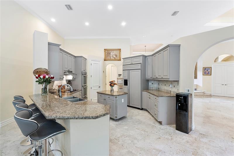 Image 12 of 49 For 10253 66th Dr