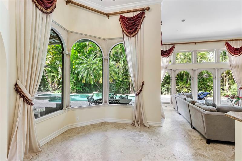 Image 14 of 49 For 10253 66th Dr