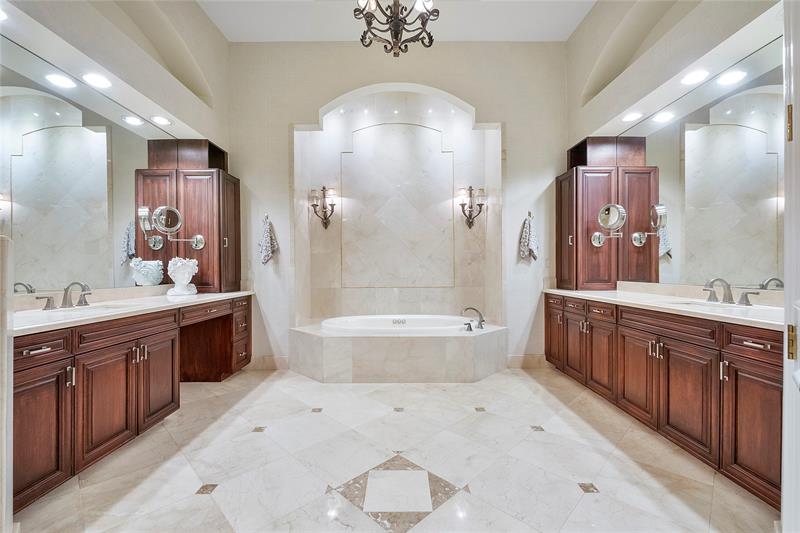 Image 19 of 49 For 10253 66th Dr