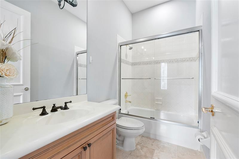 Image 31 of 49 For 10253 66th Dr