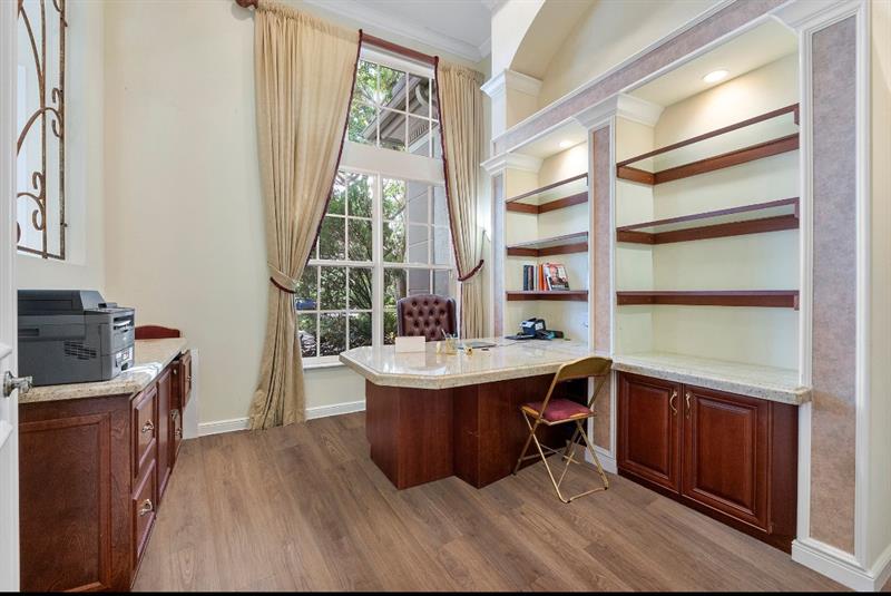 Image 34 of 49 For 10253 66th Dr