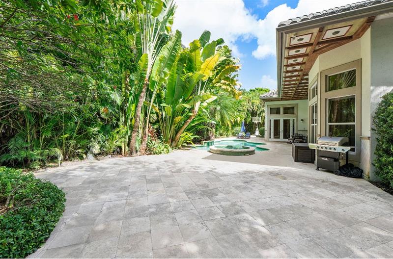 Image 38 of 49 For 10253 66th Dr