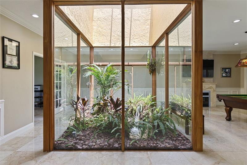 Image 21 of 69 For 16686 Golfview Dr