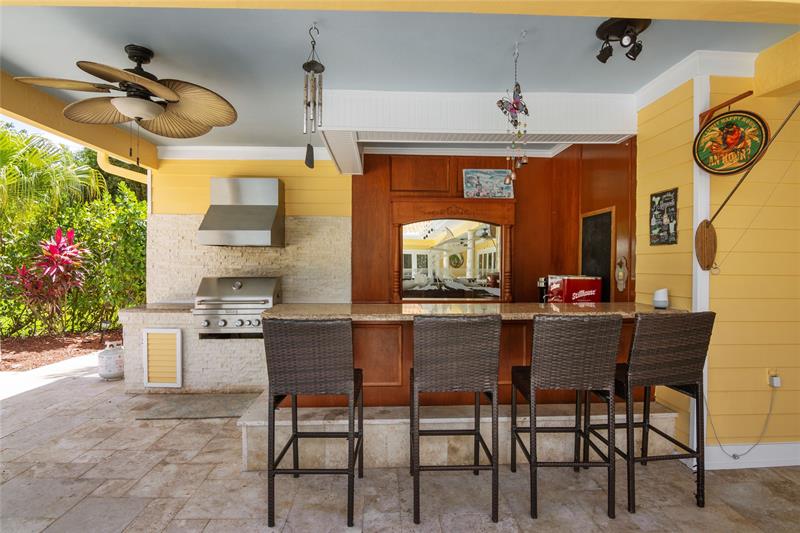 Image 41 of 69 For 16686 Golfview Dr