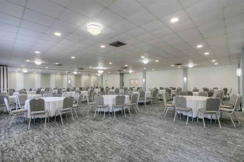 Image 48 of 69 For 16686 Golfview Dr