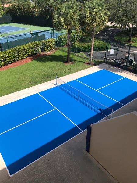 Image 52 of 69 For 16686 Golfview Dr