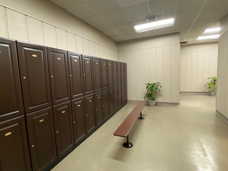 Image 65 of 69 For 16686 Golfview Dr