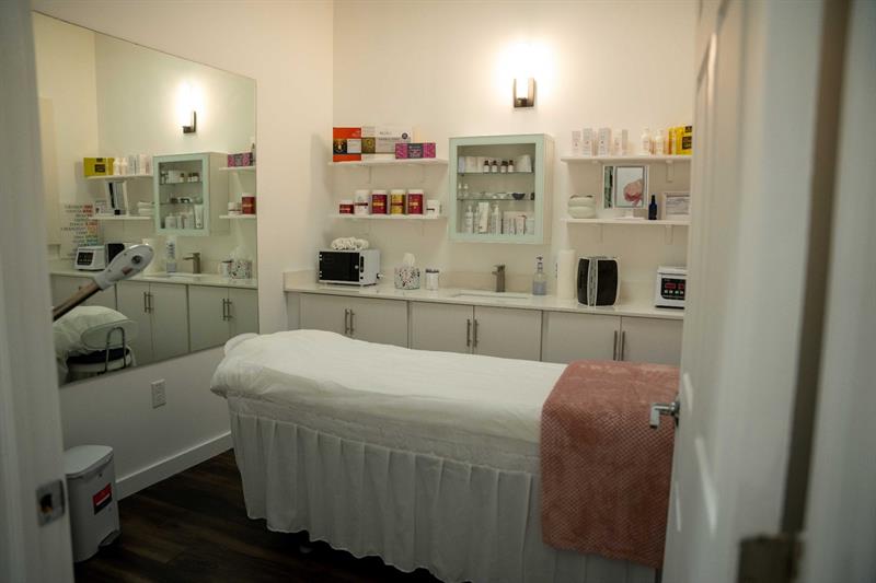 Image 68 of 69 For 16686 Golfview Dr