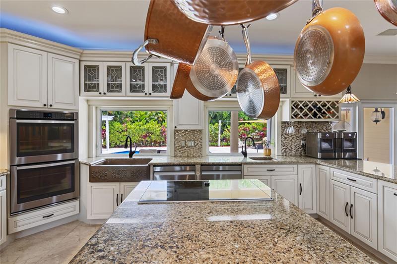 Image 7 of 69 For 16686 Golfview Dr