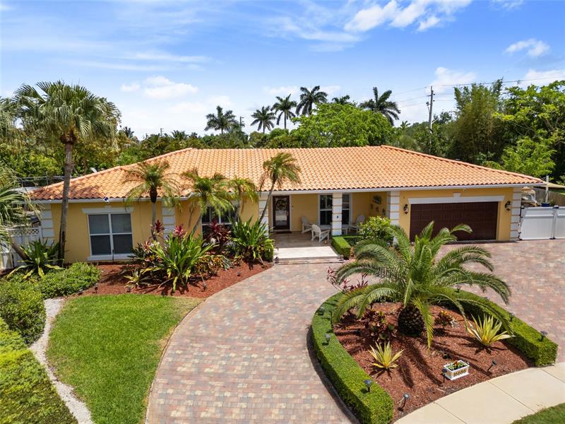 Image 9 of 69 For 16686 Golfview Dr