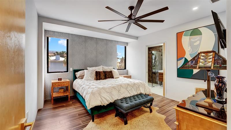 Image 45 of 73 For 609 Poinciana Dr