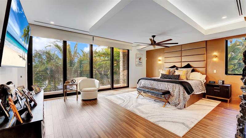 Image 47 of 73 For 609 Poinciana Dr