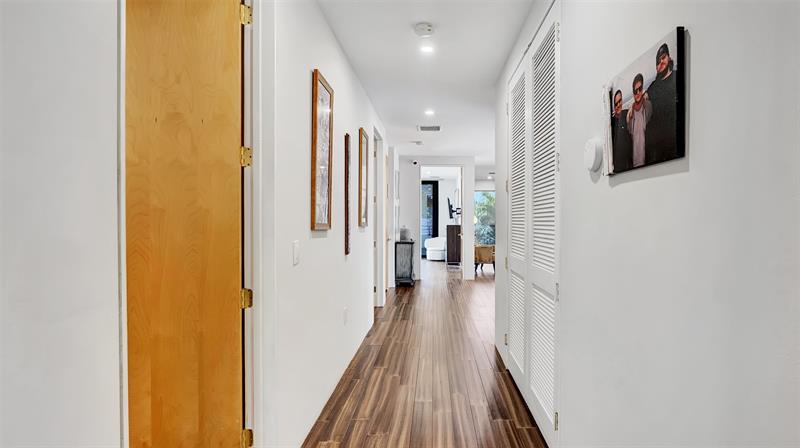 Image 49 of 73 For 609 Poinciana Dr