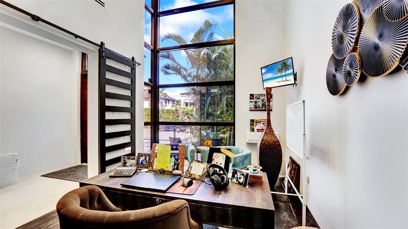 Image 63 of 73 For 609 Poinciana Dr