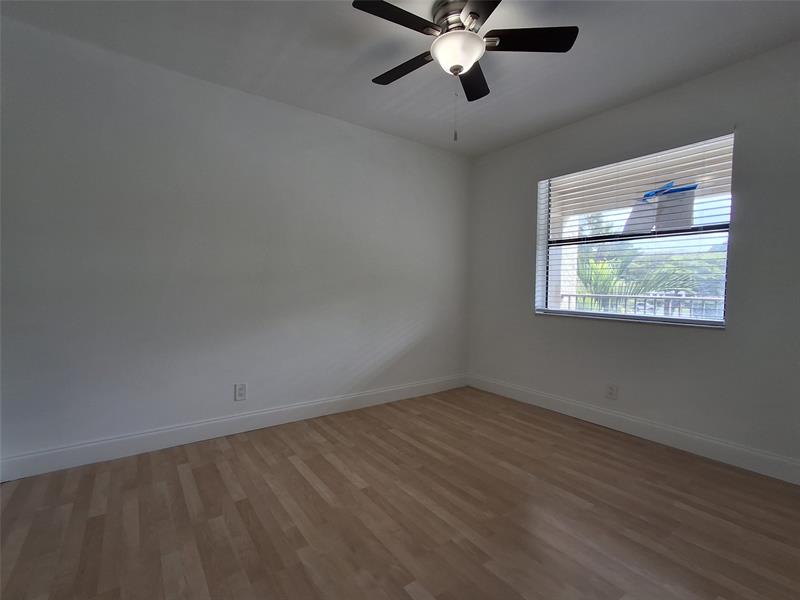 Image 14 of 18 For 8763 Shadow Wood Blvd  202