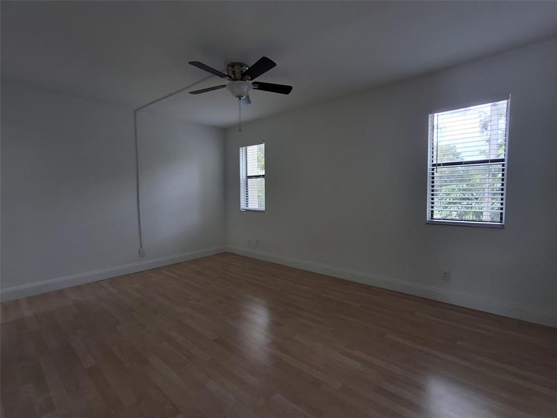 Image 8 of 18 For 8763 Shadow Wood Blvd  202