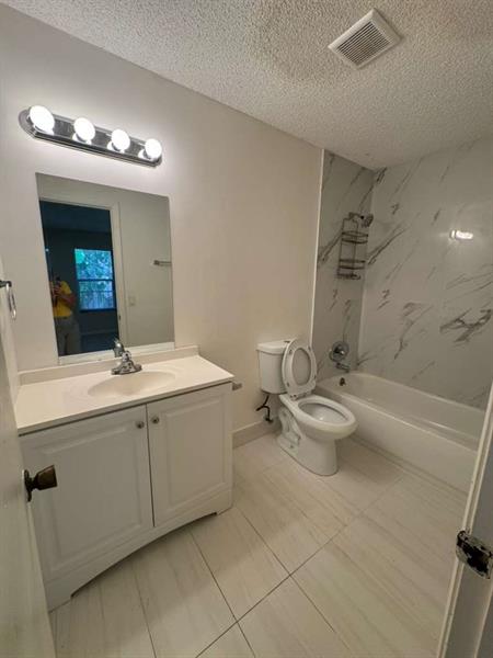 Image 15 of 16 For 4221 Mcnab Road  42