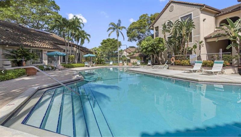 Image 7 of 16 For 4221 Mcnab Road  42